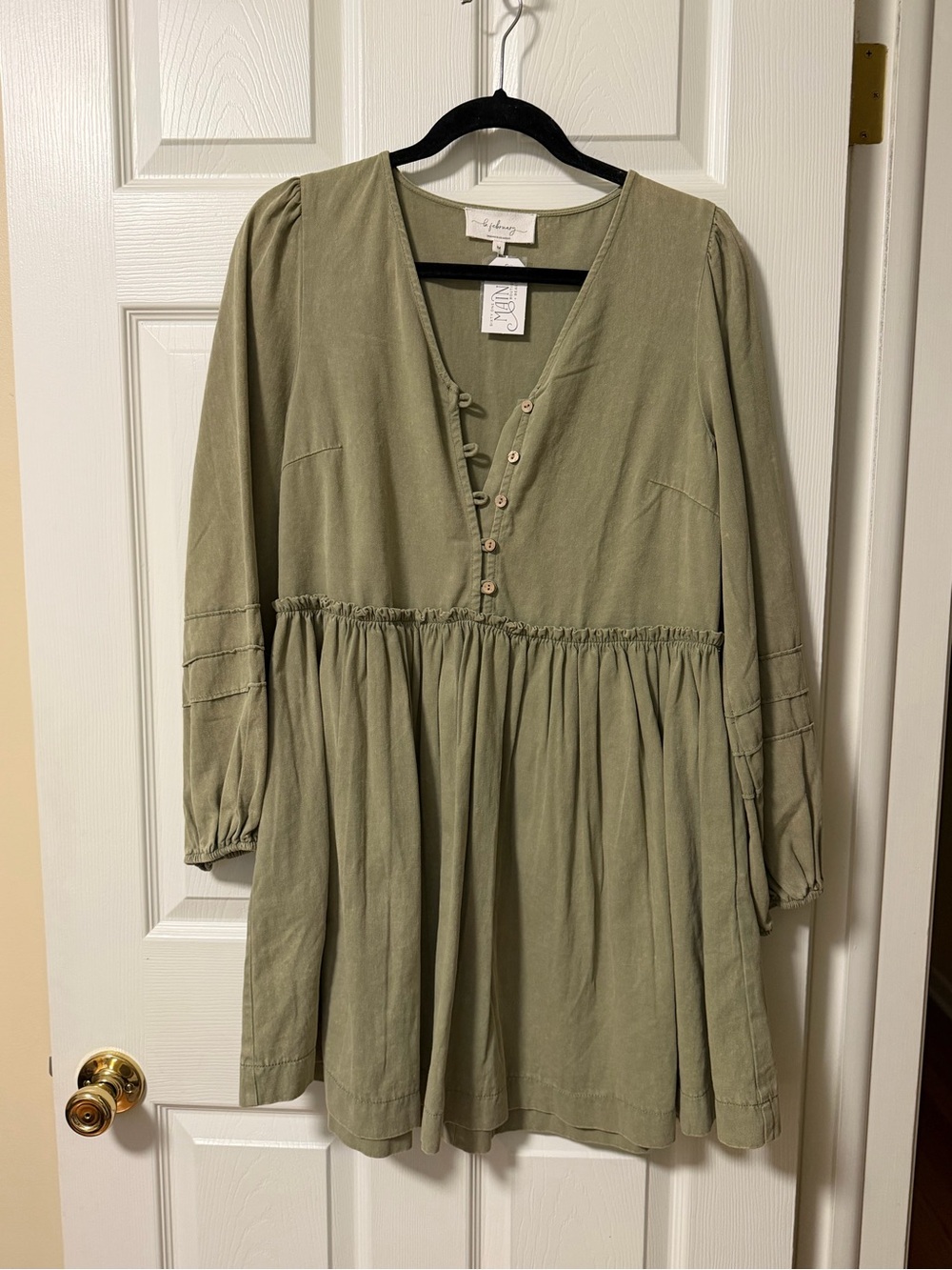 NEW Womens Boutique Dress by la February sz Medium green